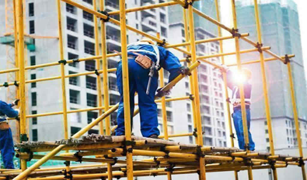 TÉCNICAS DE ARMADO DE ANDAMIOS TUBULARES METÁLICOS DE SUPERFICIE