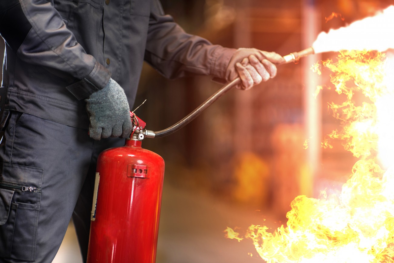 CONTROL DE INCENDIOS Y MANEJO DE EXTINTORES