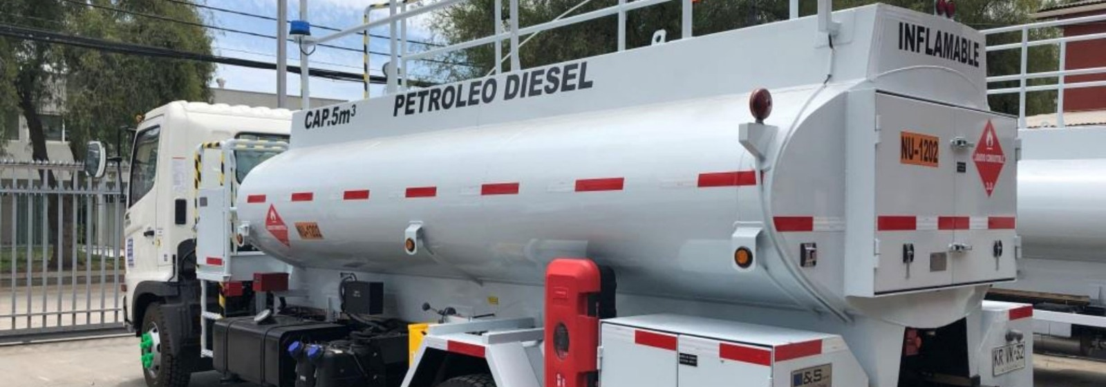 TÉCNICAS DE TRANSPORTE DE  COMBUSTIBLE / SUSTANCIAS PELIGROSAS